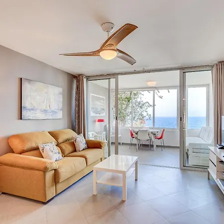 Elegante Con Vista Directa Al Mar * קיאו סלבאחה
